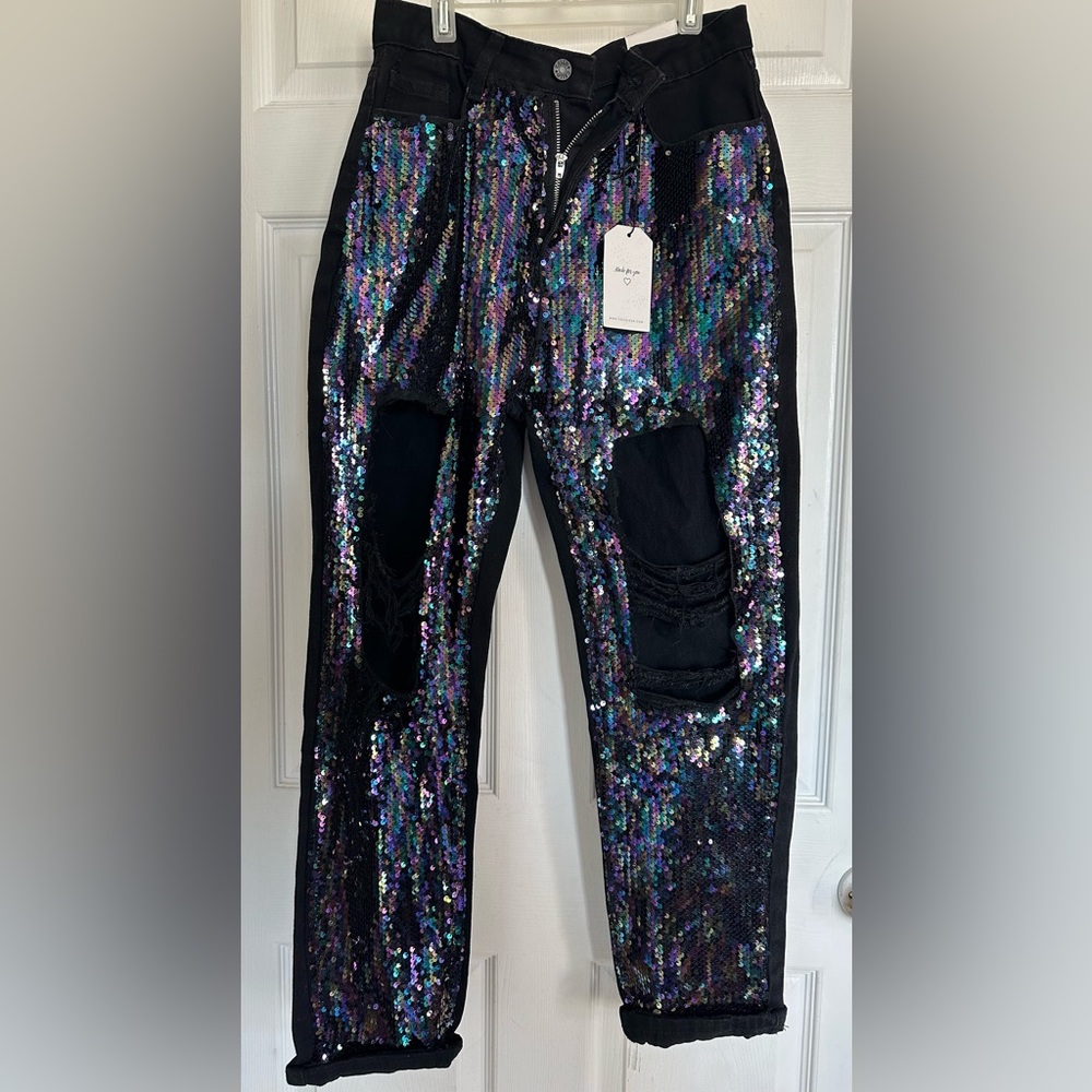 NWT Cello Sequin Black Destroyed Straight leg Jeans size 9 women 8